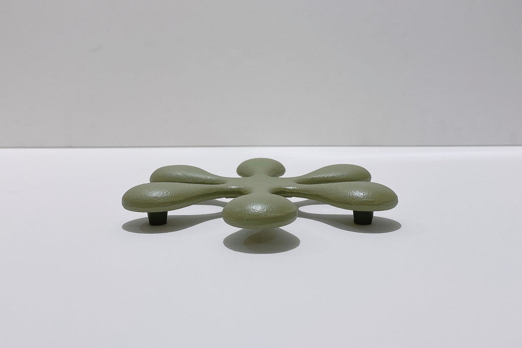 釜敷　トリベット（小）　艶消若草