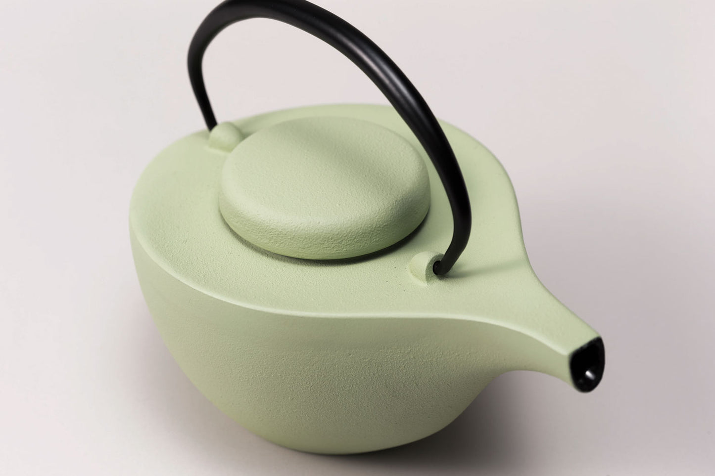 Teapot Hikifune (Mugwort)