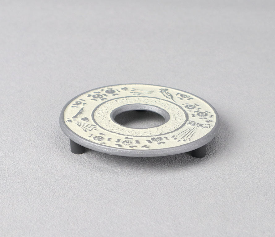 釜敷　丸サクラ(小)　銀/麻色